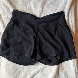 Old Navy Activewear StretchTech shorts M